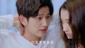 逃离黑与白的房间