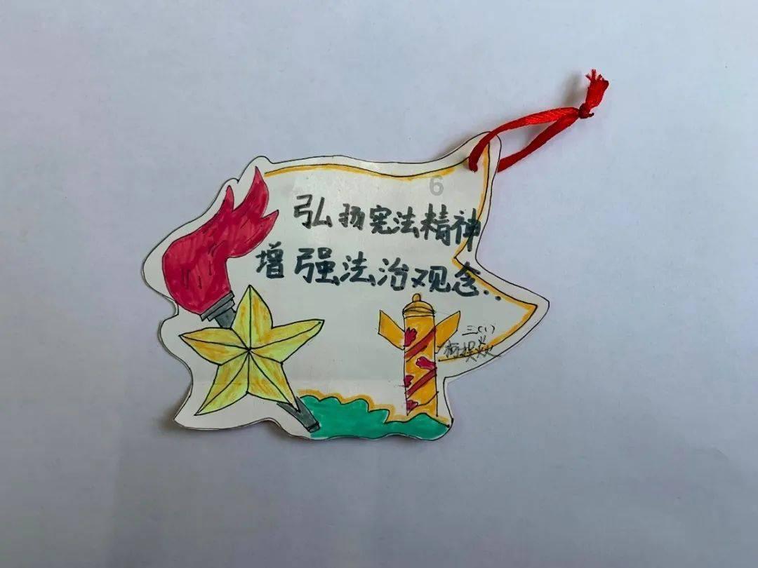 逃出灰绿房