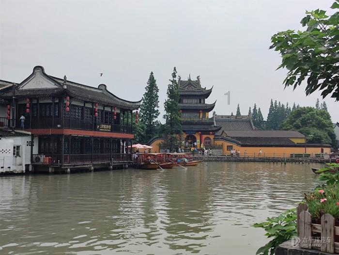 金融监管总局谈中小银行风险化解:实施高强度监管,逐步使其风险收敛