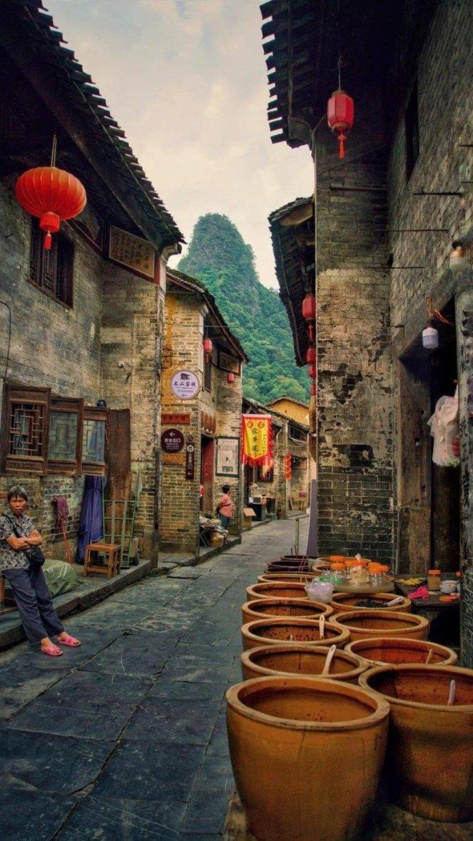 机智问答网页-精准解答问题,高效获取信息 - 宋慧乔和张基龙新剧《现在正在分手中》预告释出,你觉得他们的cp感如何?