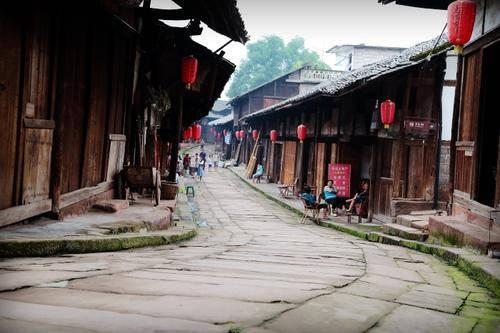因一艘油轮发生故障 土耳其博斯普鲁斯海峡双向交通暂停