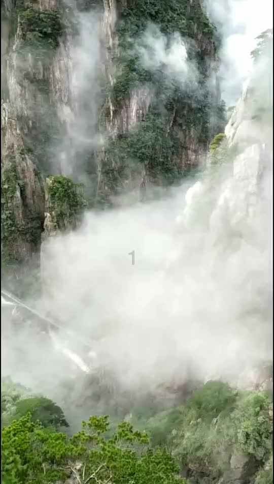 倾心尽力帮困难群众排忧解难细而又细抓安全生产各项工作